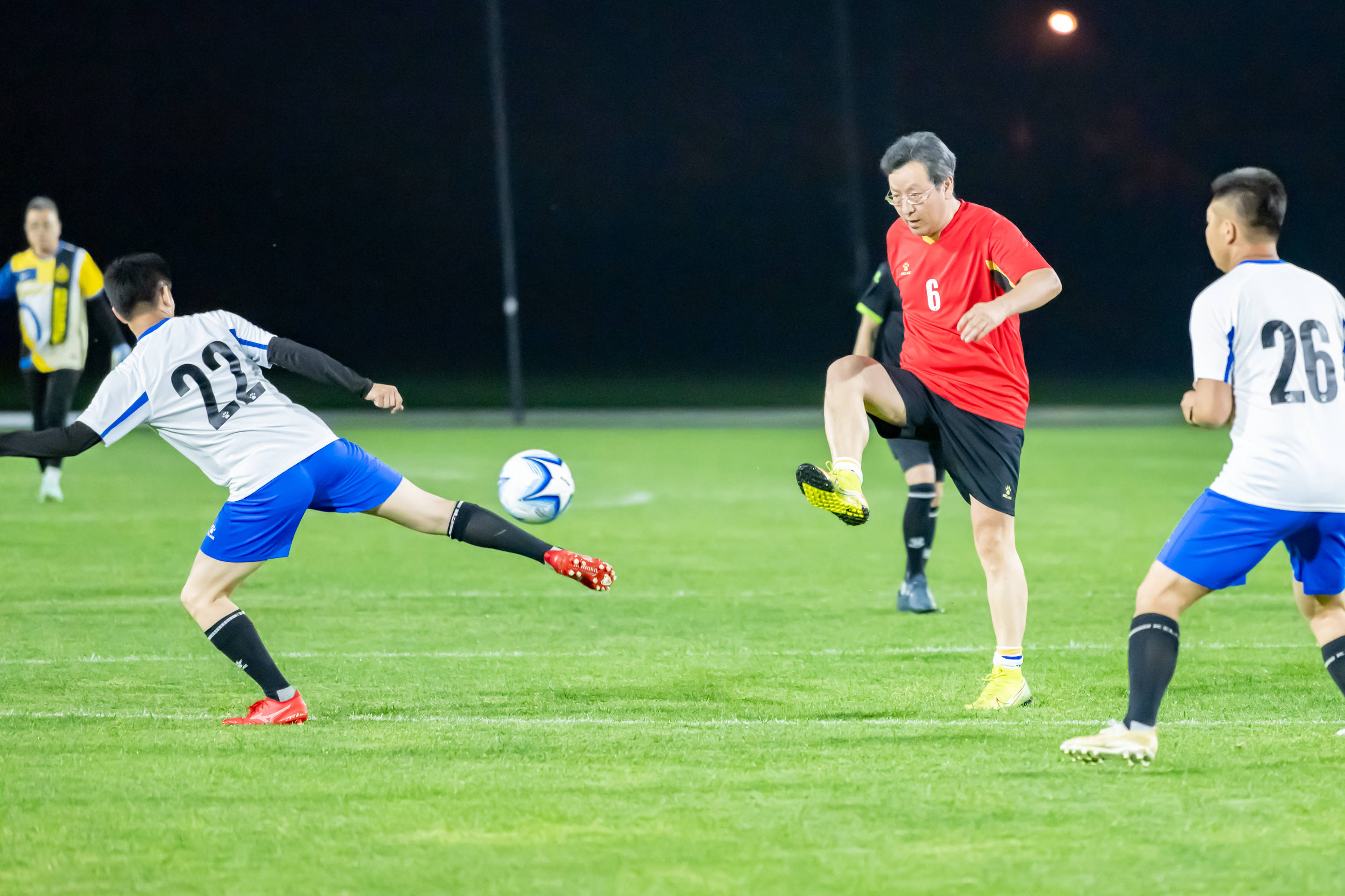 季在中超联 季在中超联