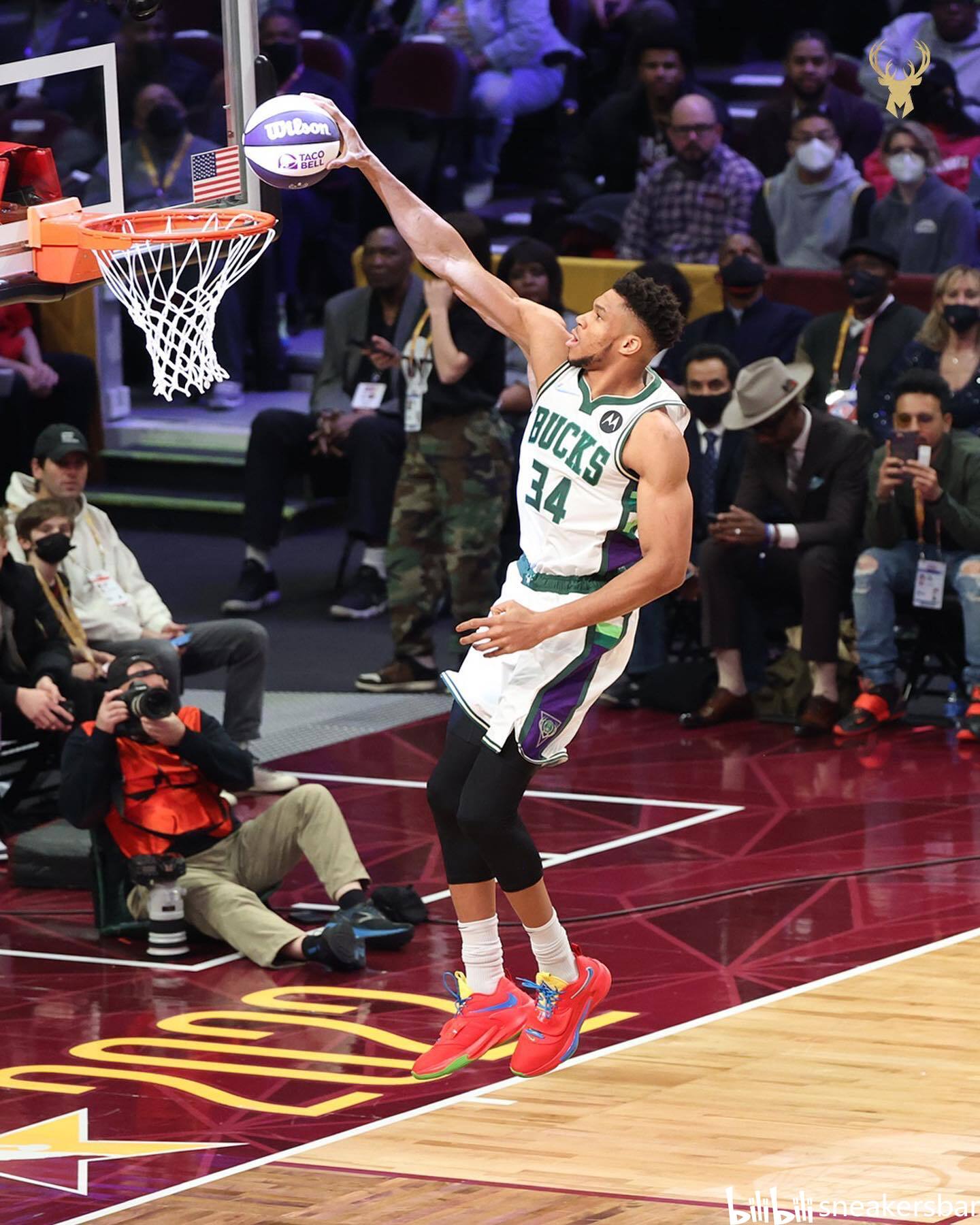 评选中的议 评选中的议